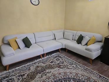Divan olcusu 2.30/3.30a.2100azn alinib.1200azn satilir.Əla