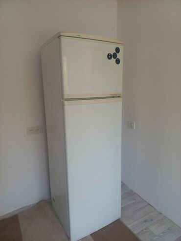 холодильный агрегат bitzer цена: Холодильник Atlant, Двухкамерный