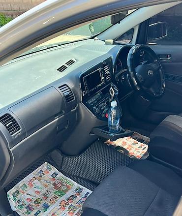 Транспорт: Toyota WISH: 2004 г., 1.8 л, Автомат, Бензин, Универсал — 8