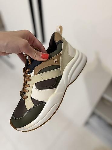 nike original: River island 36olcu geyinlmeyib orginaldir — 1