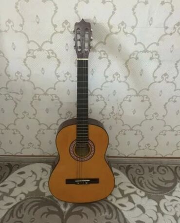 Akkordeonlar: Klassik gitara, İşlənmiş, Ünvandan götürmə, Pulsuz çatdırılma, Ödənişli çatdırılma