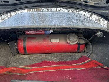 Audi: Audi S4: 1992 г., Механика, Бензин, Седан — 4