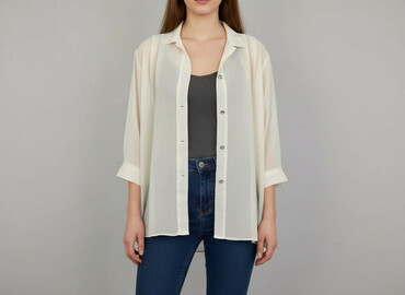 bluzki z dekoltem v plus size: Сорочка жіноча, розмір L
