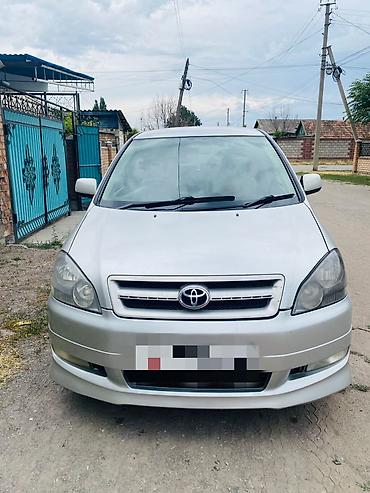 a8 d2: Toyota Ipsum: 2002 г., 2.4 л, Автомат, Бензин, Минивэн — 2