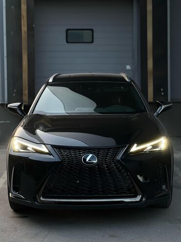 Lexus: Lexus : 2021 г., 2 л, Автомат, Бензин, Кроссовер