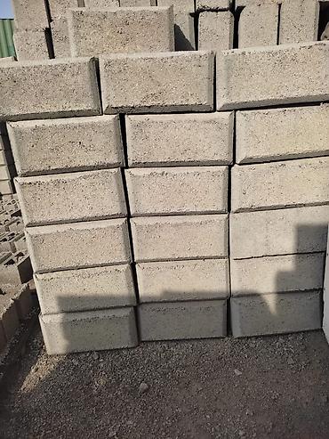 Пескоблок: Качественный Пескоблок! Имеется в большом ассортименте серый серый 0.4 — 11