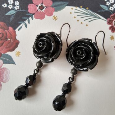 Minđuše: Dva para bilo kojih minđuša Češko staklo, poludragi kamen Potpuno — 6