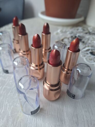 Šminka: Set ruževa za usne – raznovrsni tonovi i finiši - Više različitih — 10