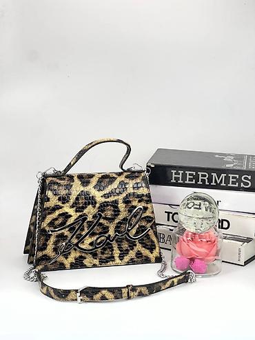 Torbe: Torba sa potpisom “Karl” – elegantna crossbody/ručna torbica — 2