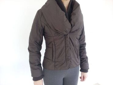ženske jakne h m: Italijanska jakna Conbipel interesantnog kroja sa duplim okovratnikom