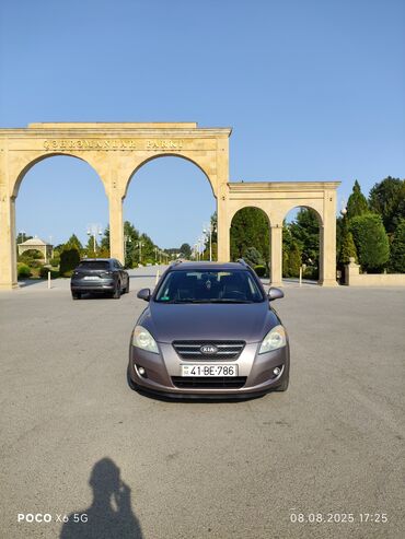 грузовые автомобили бу: Kia Ceed: 1.6 l | 2008 il Hetçbek