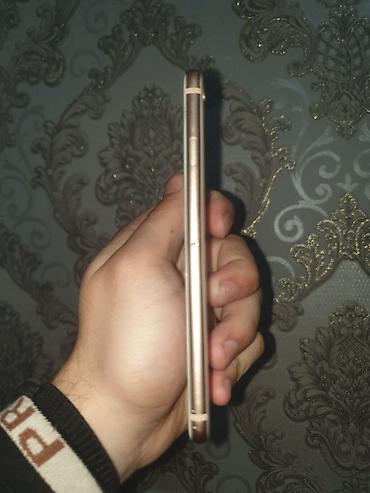 Apple iPhone: IPhone 8, Золотой — 3