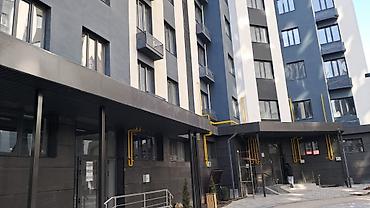 Аренда помещений свободного назначения: Сдается в аренду коммерческое помещение на первом этаже современного — 12