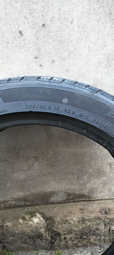 Təkərlər: İşlənmiş Şin Continental 225 / 45 / R 18