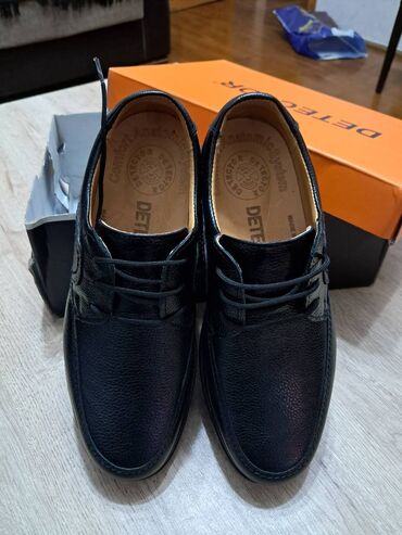 Ayaqqabılar: Trendyoldan səhv ölçü olaraq sifariş edilib, yenidir, geyinilməyib.Tam — 7