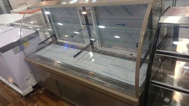 Paltaryuyan maşınlar: Şüşə vitrinli soyuducu piştaxta - Məhsulun növü: kommersiya tipli