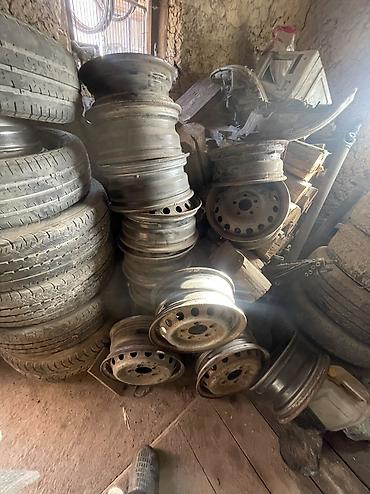 Шины: Салам алейкум всем Продаю диски на спринтер Одна скат двух скат всех — 24