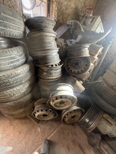 Шины: Продаю шины с дисками На спринтер любых видов Есть на запаску есть — 12