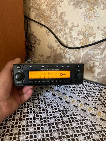 Maqnitofonlar: Mersedes W140 mp3 var bt var idial veziyetdedi