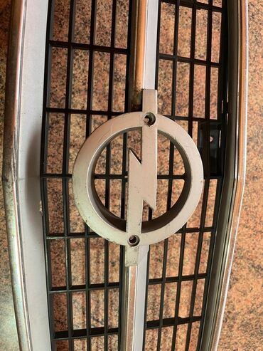 Решетки радиатора: Решетка радиатора Opel — 3