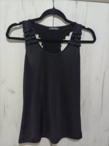 tank top h: M (EU 38), bоја - Crna