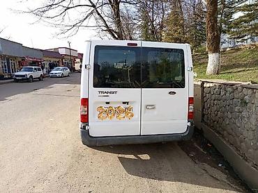 Ford: Ford Transit yük furgonu - Kuzov: ağ rəng, iki arxa qapı tam açılan — 6
