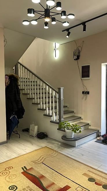 Продажа коттеджей и домов: 🏡 Продается дом в стиле Hi-Tech 📍 Район Ак-Ордо 1, всего 200 метров от at lalafo.kg — 8 Продажа коттеджей и домов: 🏡 Продается дом в стиле Hi-Tech 📍 Район Ак-Ордо 1, всего 200 метров от — 8