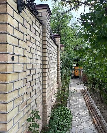 Дома: 700 м², 6 комнат и более, Золотой квадрат — 2