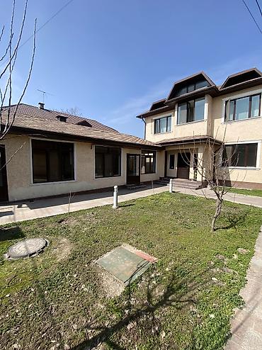 Долгосрочная аренда домов: 210 м², 6 комнат — 2