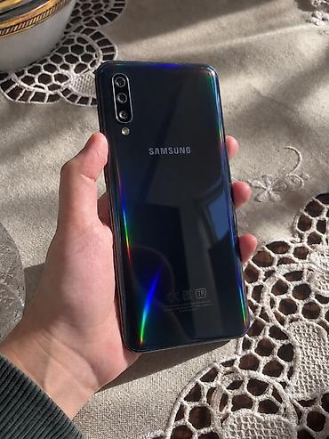 Samsung Galaxy A50, 128 GB, rəng - Qara, Qırıq