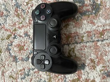 джойстик ps4: Беспроводной геймпад Sony DualShock 4 (PS4), цвет черный. - — 1