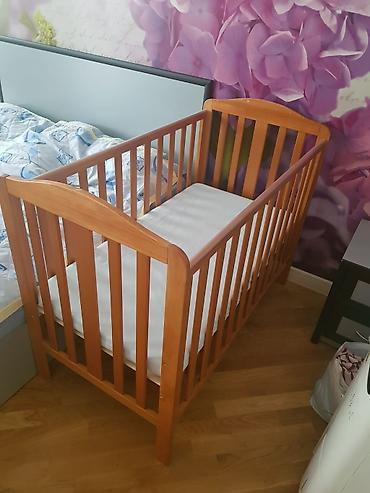 Манежи: Krovat, doshekler ve bortovikle bir yerde doshek ortopedik. mothercare — 2