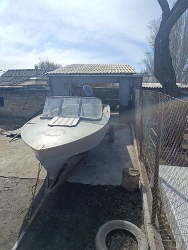 Водный транспорт: Продается лодка: прогресс 4м, на рулевом управлении, в отличном — 2