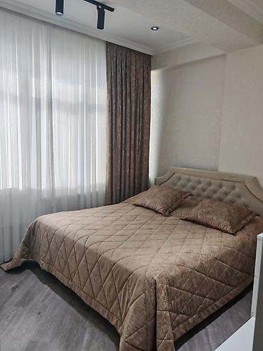 masalı: 91kvadratdi. 19 /4 qarayevdədi metroya 3-5 deq mesafede suyu, İsiq — 7