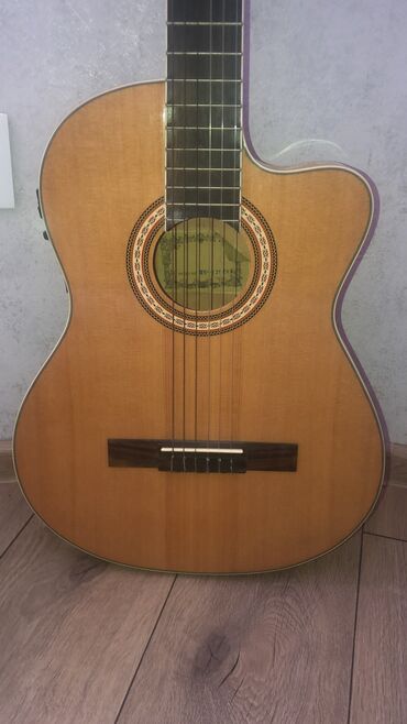 Klassik gitaralar: Klassik gitara, İşlənmiş, Ünvandan götürmə, Pulsuz çatdırılma
