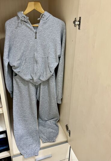 корейский одежда: Комплект, цвет - Серый, Б/у