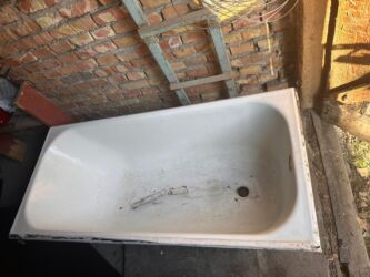 продам двухспальную кровать: Ванна, Материал: Чугун, Размер: 1700 x 700 см