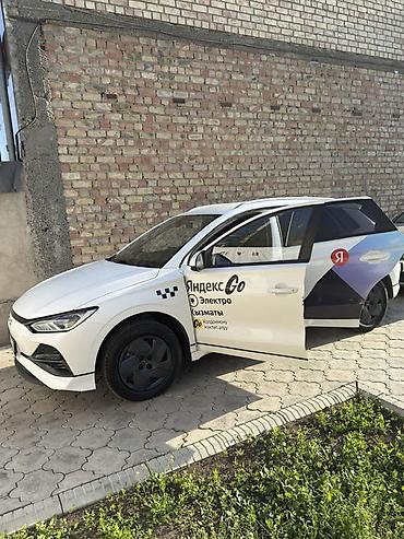 BYD: BYD E2: 2024 г., Электромобиль, Хэтчбэк — 4