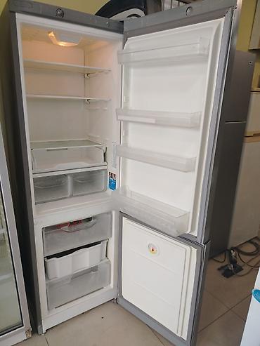 dinamik kalonka satisi: İşlənmiş 2 qapılı Indesit Soyuducu Satılır, rəng - Boz, Təkərli — 2