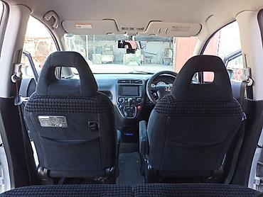hyundai stream: Honda Stream: 2003 г., 1.7 л, Автомат, Бензин, Минивэн — 9