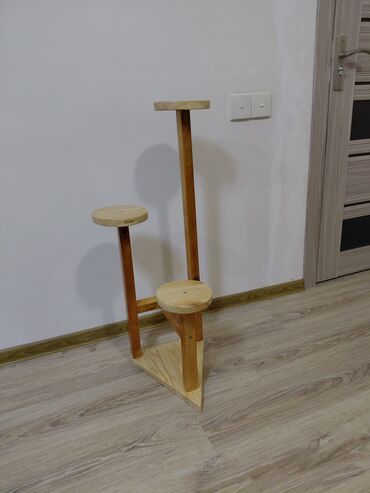 Bitkilər üçün dibçəklər: Taxta bitki stendləri və saksı dayaqları - Material: təbii ağac. Açıq — 19