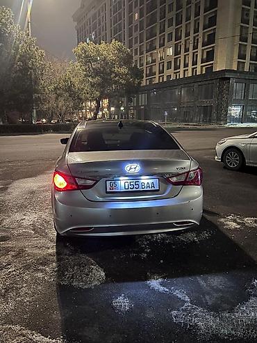 Hyundai: Hyundai Sonata: 2010 г., 2 л, Автомат, Бензин, Седан — 4