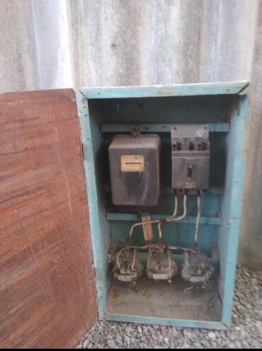 принимаю ящик: Ящики из дерева и металла(40×25)