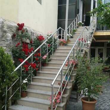 Pilləkən məhəccərləri: Alminum və neryaveyka məhəccər. 47 aznden başlayan qiymətlərlə.çox — 4