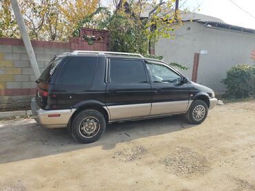 Mitsubishi: Mitsubishi Space Wagon: 1994 г., 2 л, Механика, Бензин, Минивэн — 2