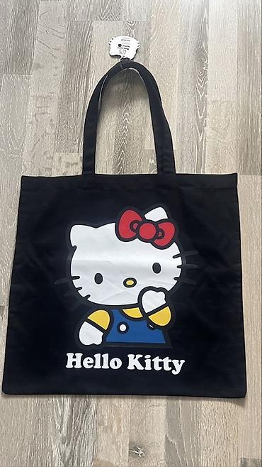 Hello Kitty temalı tote çanta - Rəng: qara - Üz hissədə iri Hello