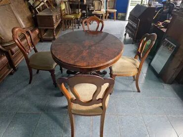 Setovi stolova i stolica: Sto u odlicnom stanju. Duzina 135 cm Sirina 100 cm Visina 77 cm — 9