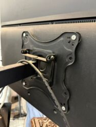 Установка телевизоров: Кронштейн для телевизора поворотно-наклонный от32до65дюймов (продажа и — 6