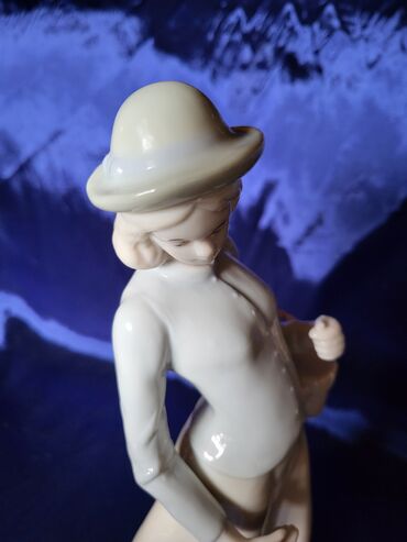 Figure: Figura, bоја - Šareno, Novo — 7