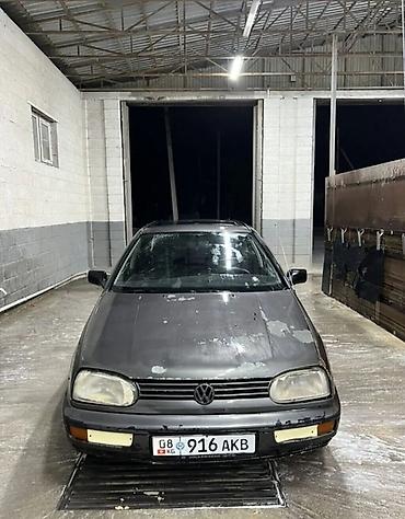 тоталка ош: Volkswagen Golf: 1993 г., 1.6 л, Механика, Бензин, Хэтчбэк — 1